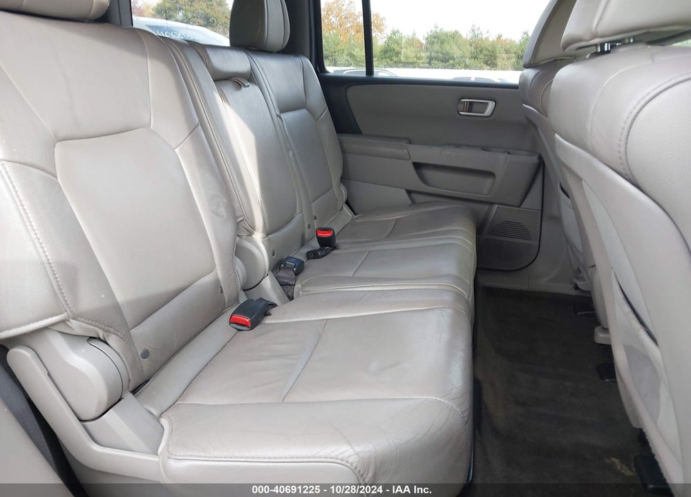 2014 HONDA PILOT EX-L VIN: 5FNYF4H76EB012110