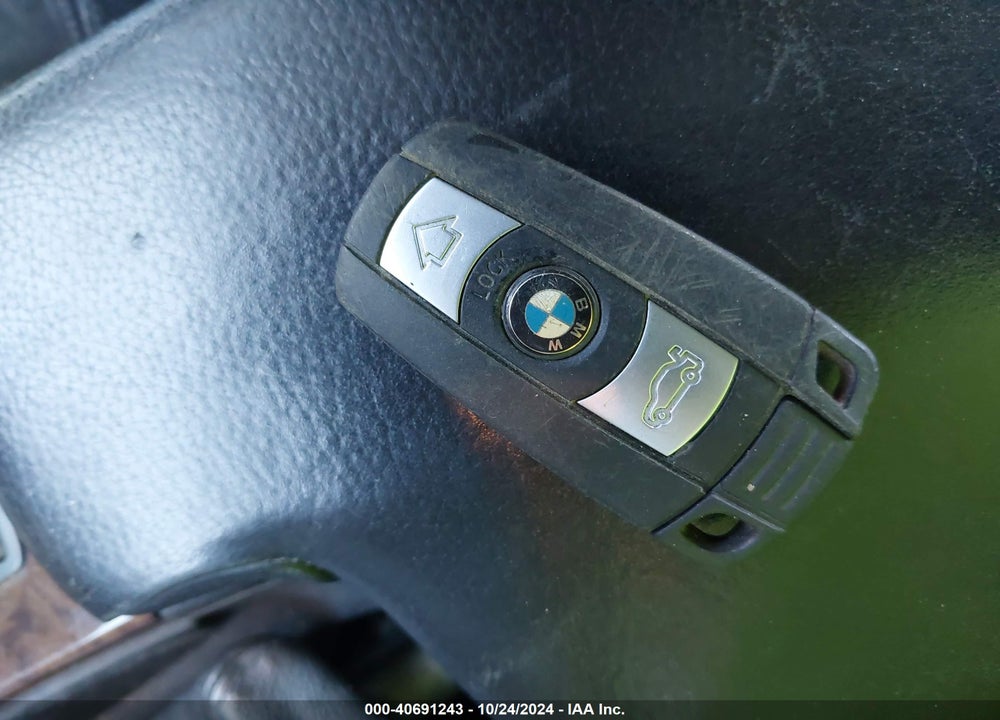 2008 BMW 335I VIN: WBAWL73548P178320