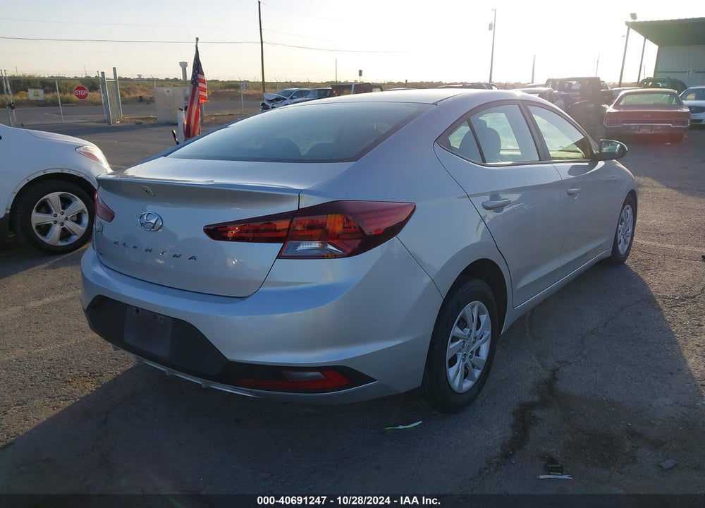 2019 HYUNDAI ELANTRA SE VIN: 5NPD74LF2KH492654