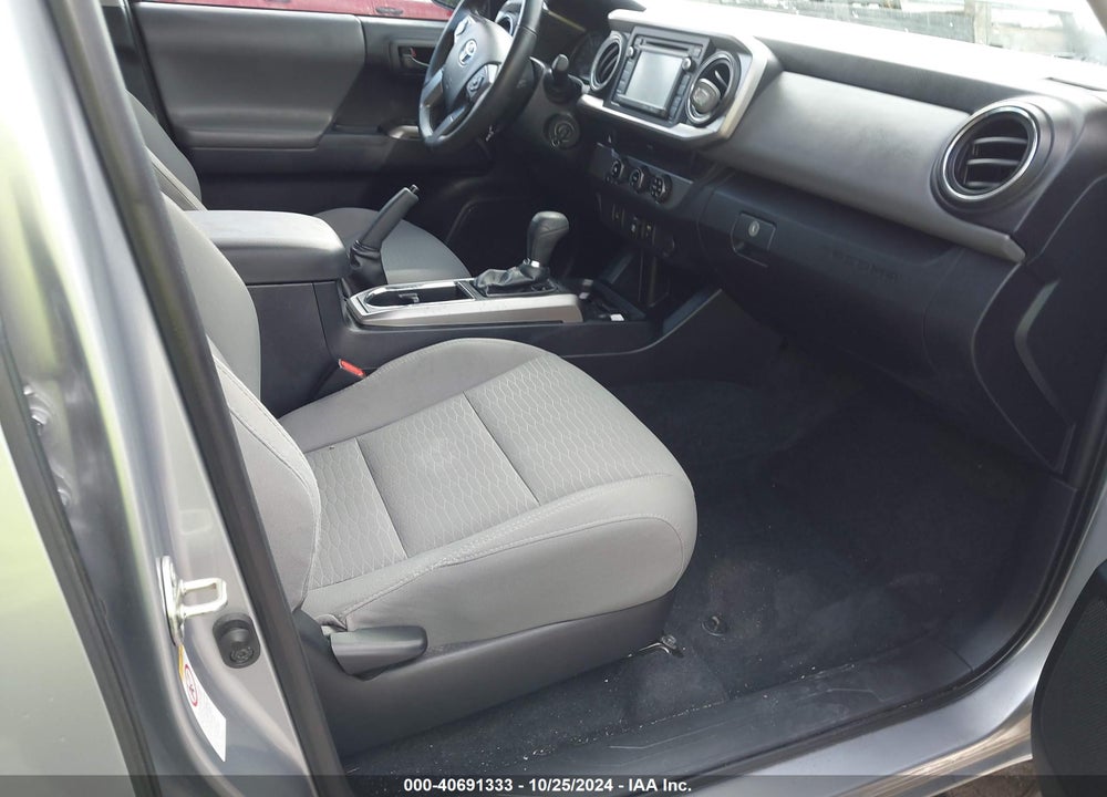 2018 TOYOTA TACOMA SR5 V6 VIN: 3TMAZ5CN2JM073870