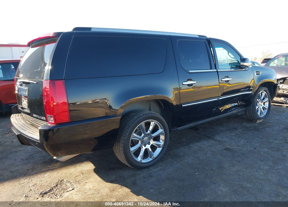 2012 CADILLAC ESCALADE ESV LUXURY VIN: 1GYS4HEF3CR213706