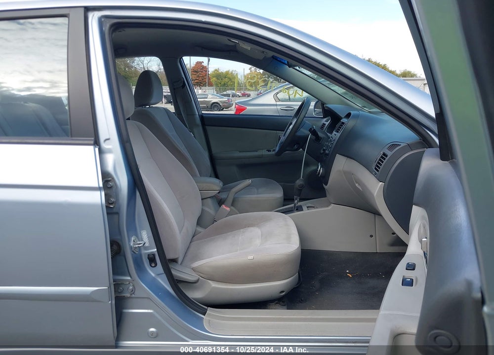 2008 KIA SPECTRA EX VIN: KNAFE121085554092