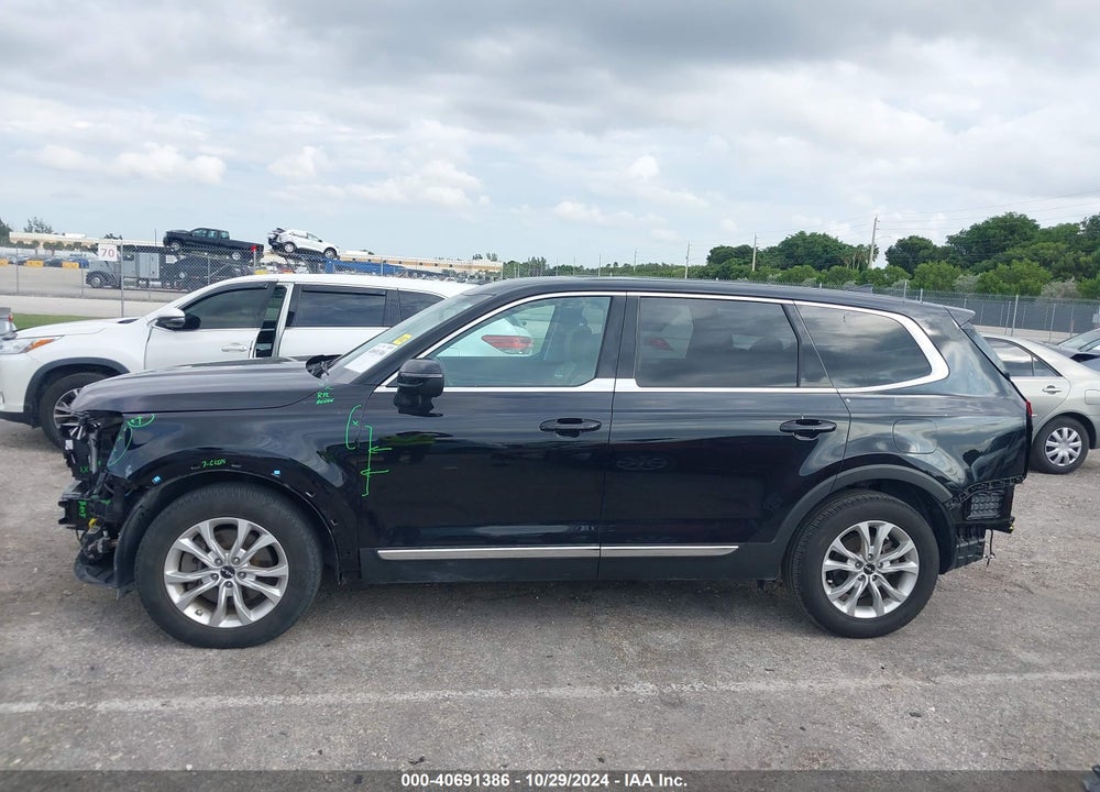 2022 KIA TELLURIDE LX VIN: 5XYP24HC1NG236317