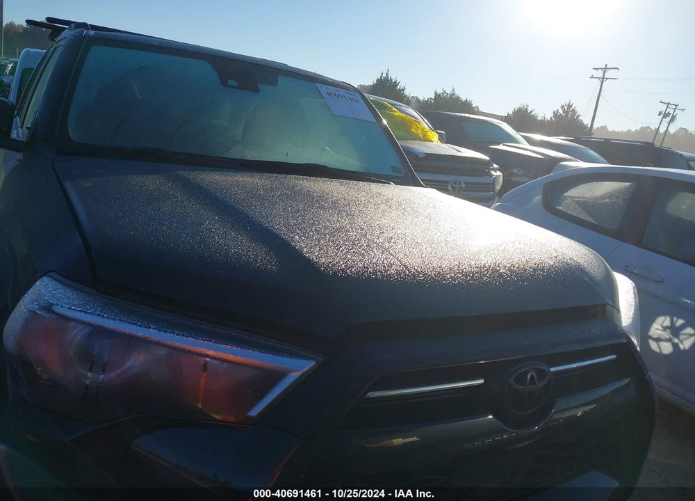 2022 TOYOTA 4RUNNER SR5 PREMIUM VIN: JTENU5JR0N6057903