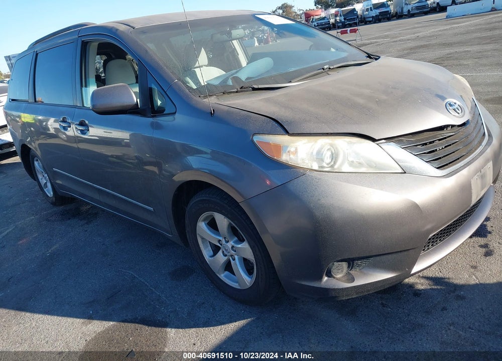 2011 TOYOTA SIENNA LE V6 VIN: 5TDKK3DC8BS114191