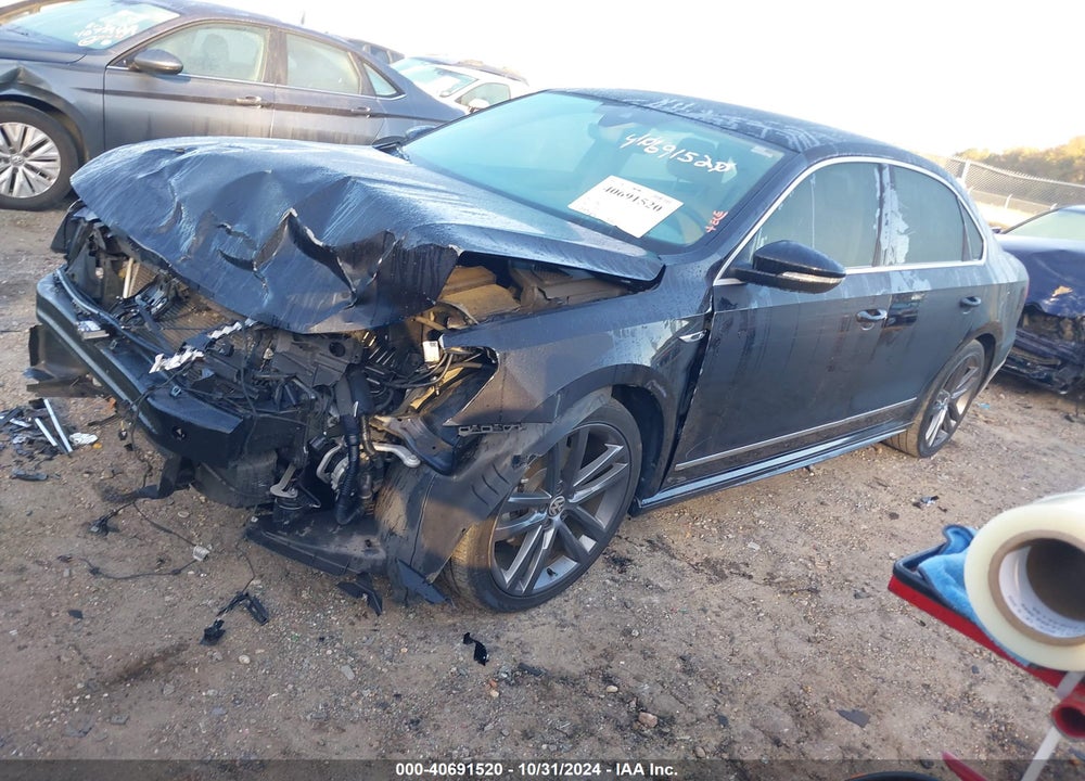 2019 VOLKSWAGEN PASSAT 2.0T SE R-LINE VIN: 1VWMA7A32KC005103