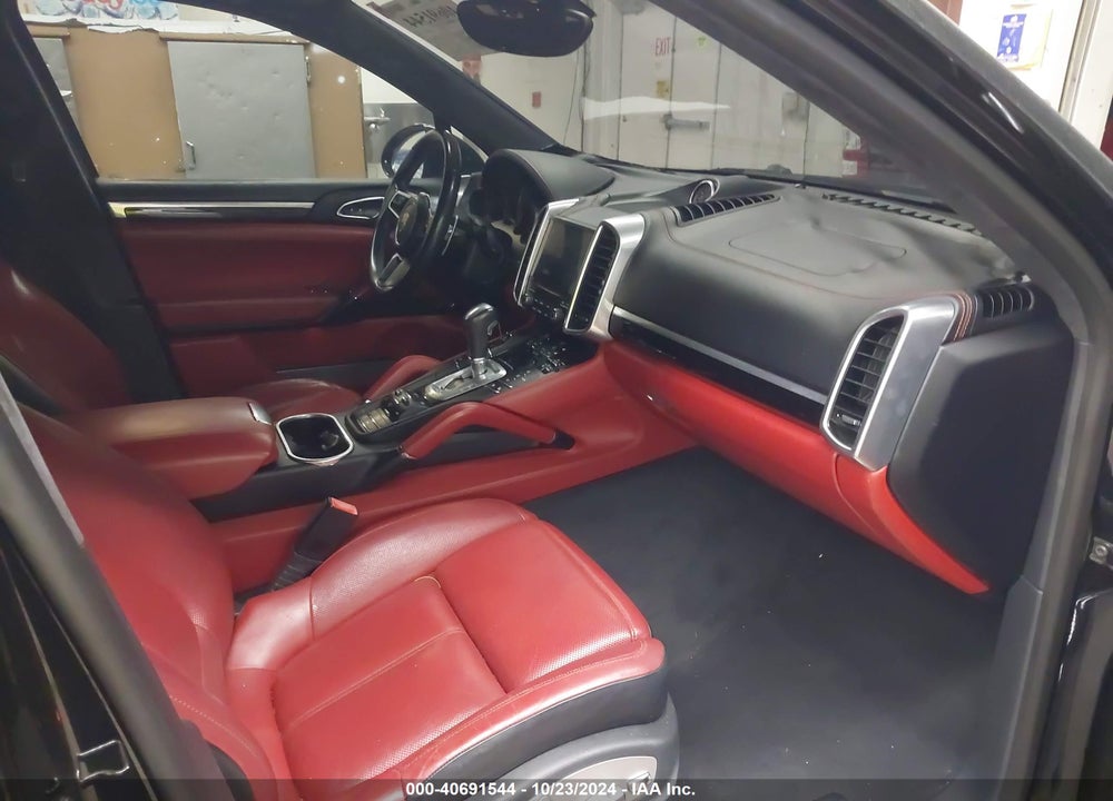 2017 PORSCHE CAYENNE TURBO/TURBO S VIN: WP1AC2A25HLA92982