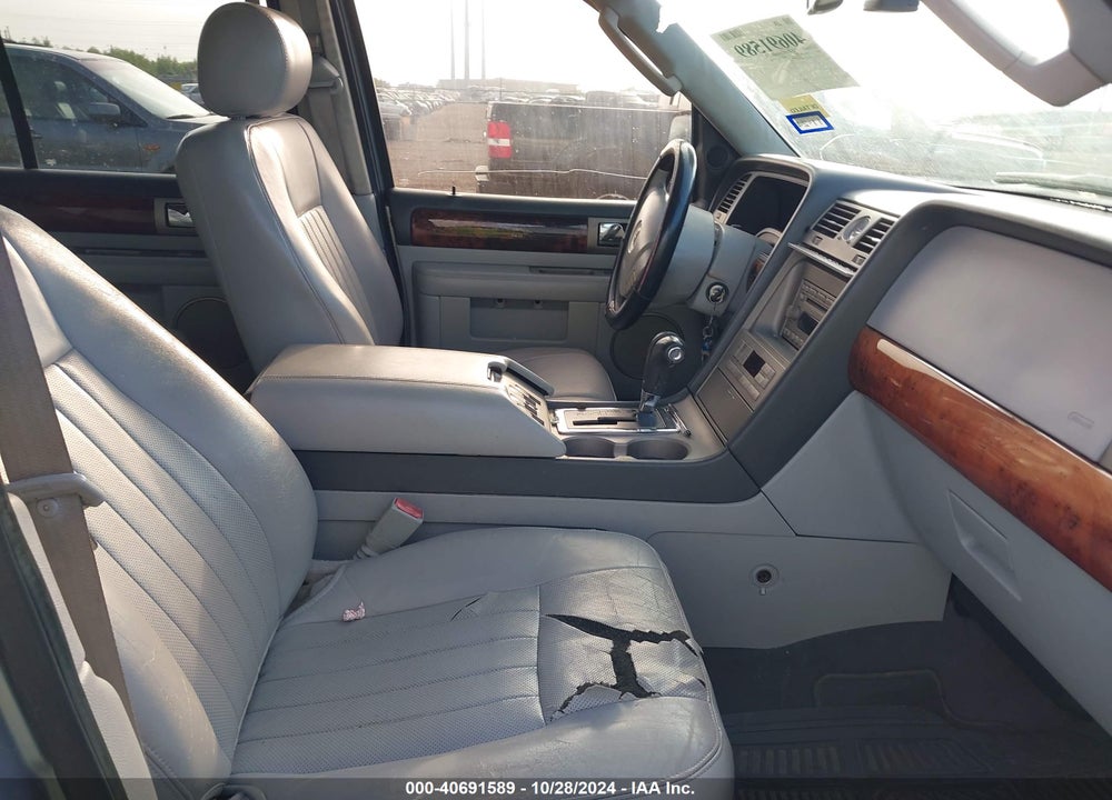 2006 LINCOLN NAVIGATOR LUXURY/ULTIMATE VIN: 5LMFU27586LJ25713