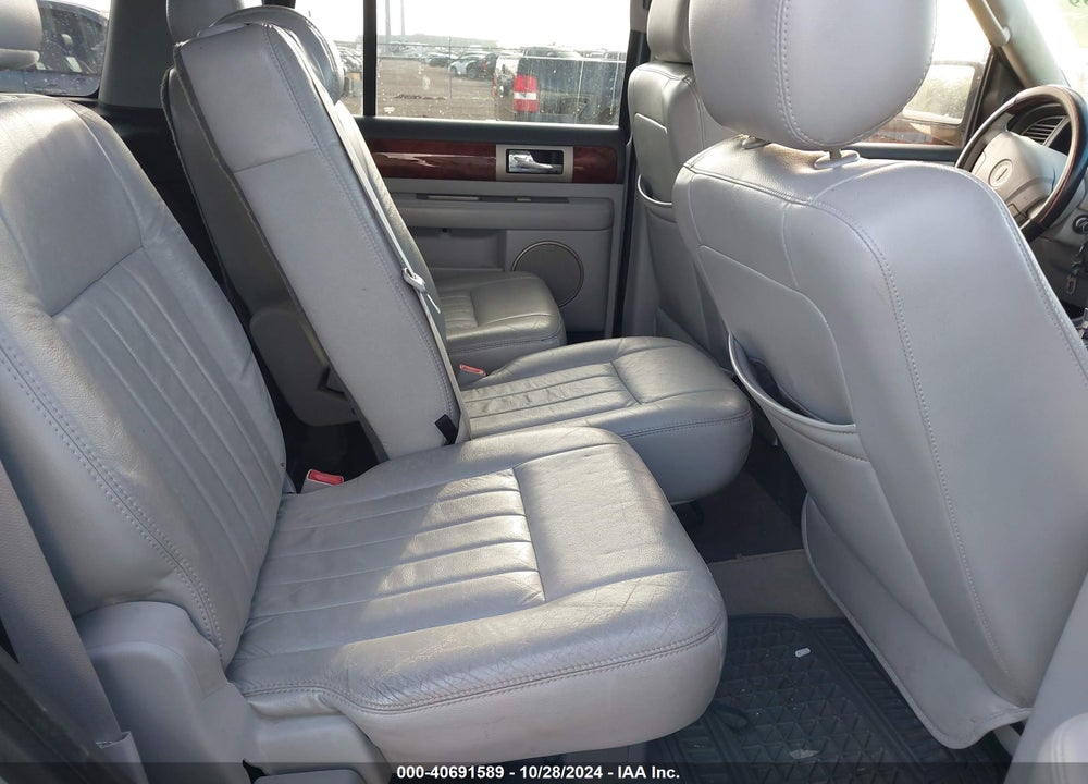 2006 LINCOLN NAVIGATOR LUXURY/ULTIMATE VIN: 5LMFU27586LJ25713