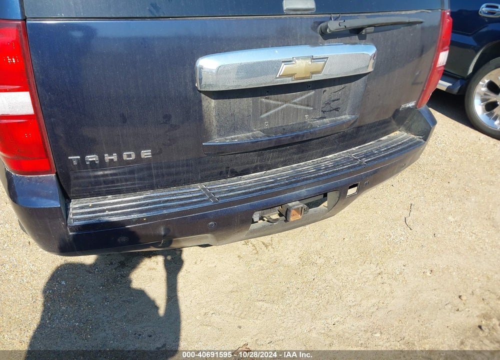 2007 CHEVROLET TAHOE LT VIN: 1GNFC13007R335419