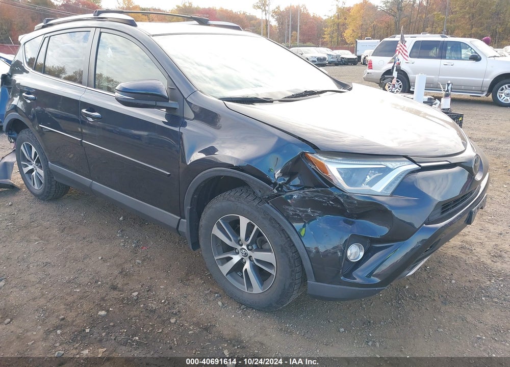 2017 TOYOTA RAV4 XLE VIN: JTMRFREV2HJ168386