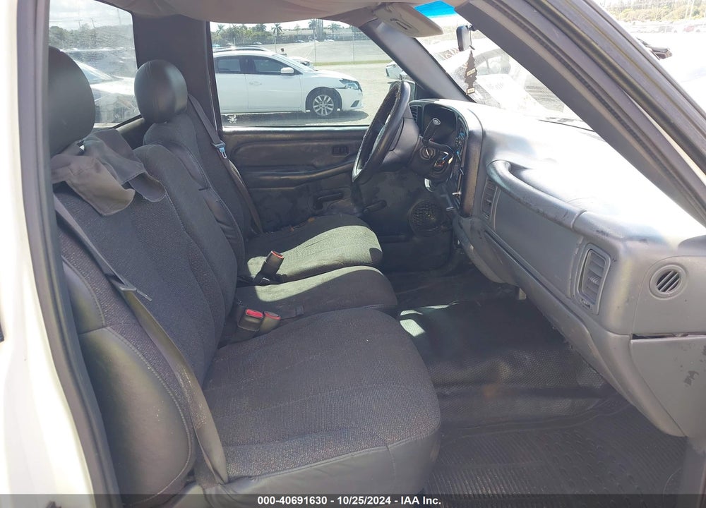 1999 CHEVROLET SILVERADO 1500 VIN: 1GCEC14W4XE238433