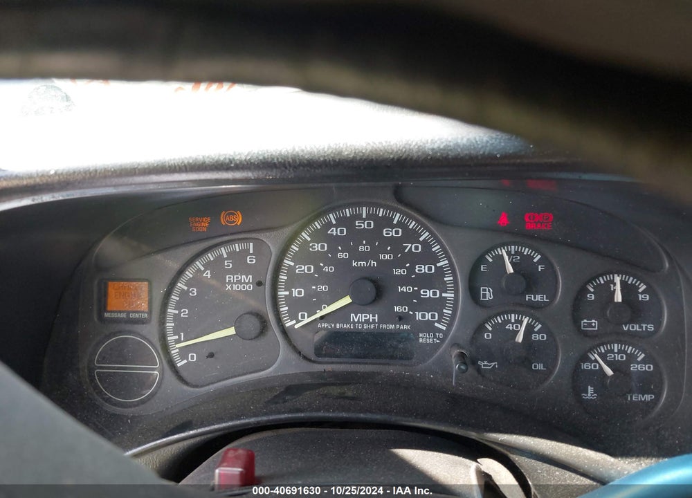 1999 CHEVROLET SILVERADO 1500 VIN: 1GCEC14W4XE238433