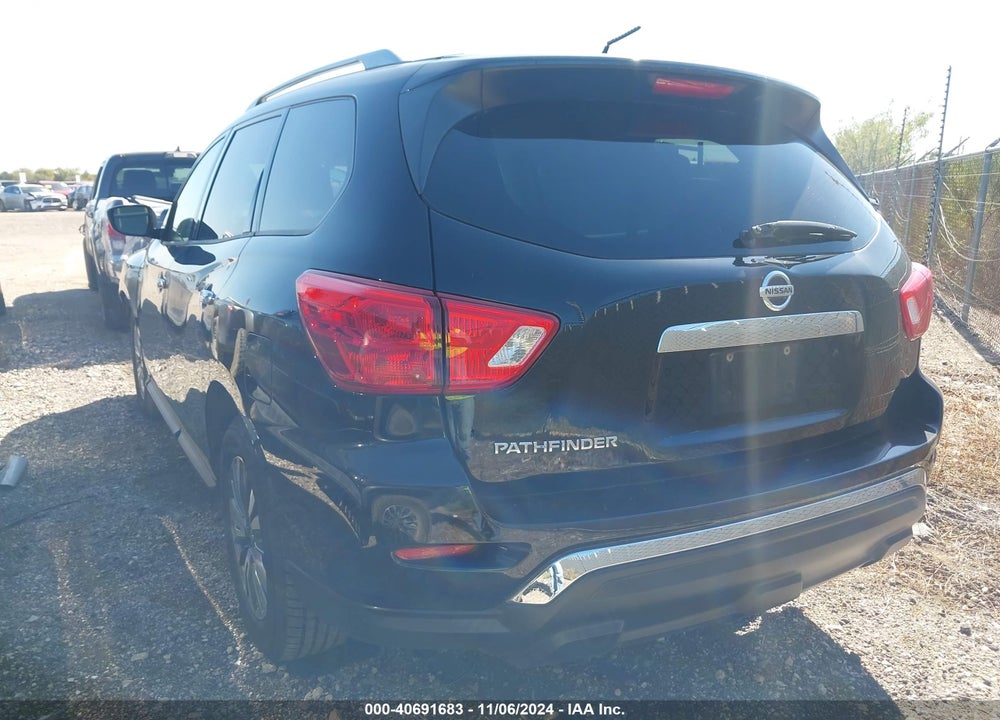 2018 NISSAN PATHFINDER S VIN: 5N1DR2MN6JC643005