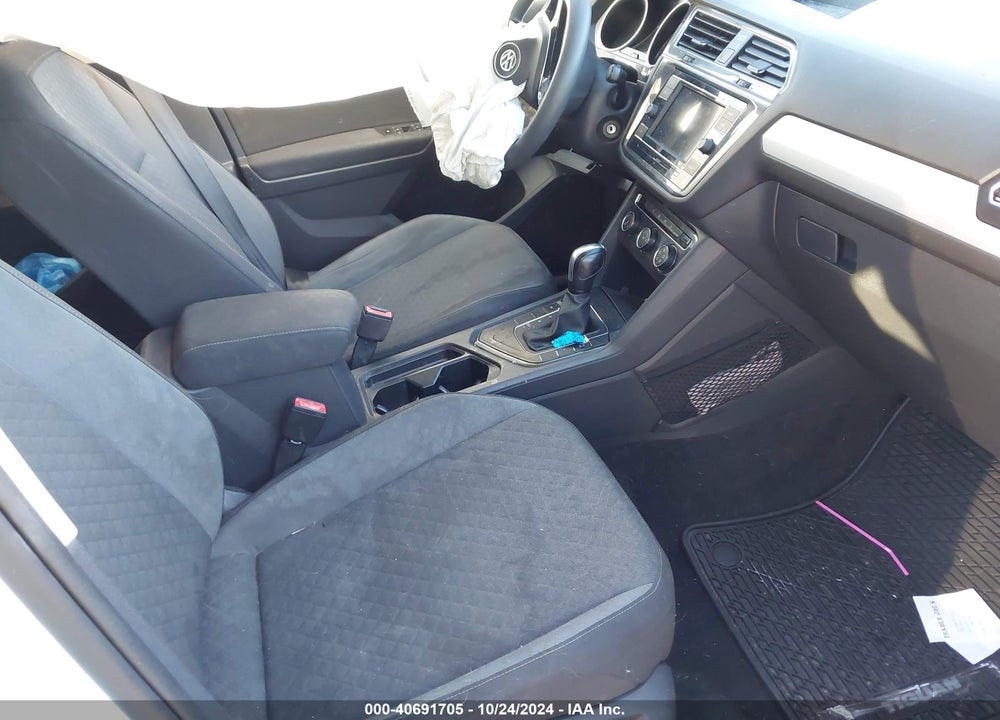 2019 VOLKSWAGEN TIGUAN 2.0T S VIN: 3VV1B7AX4KM142808
