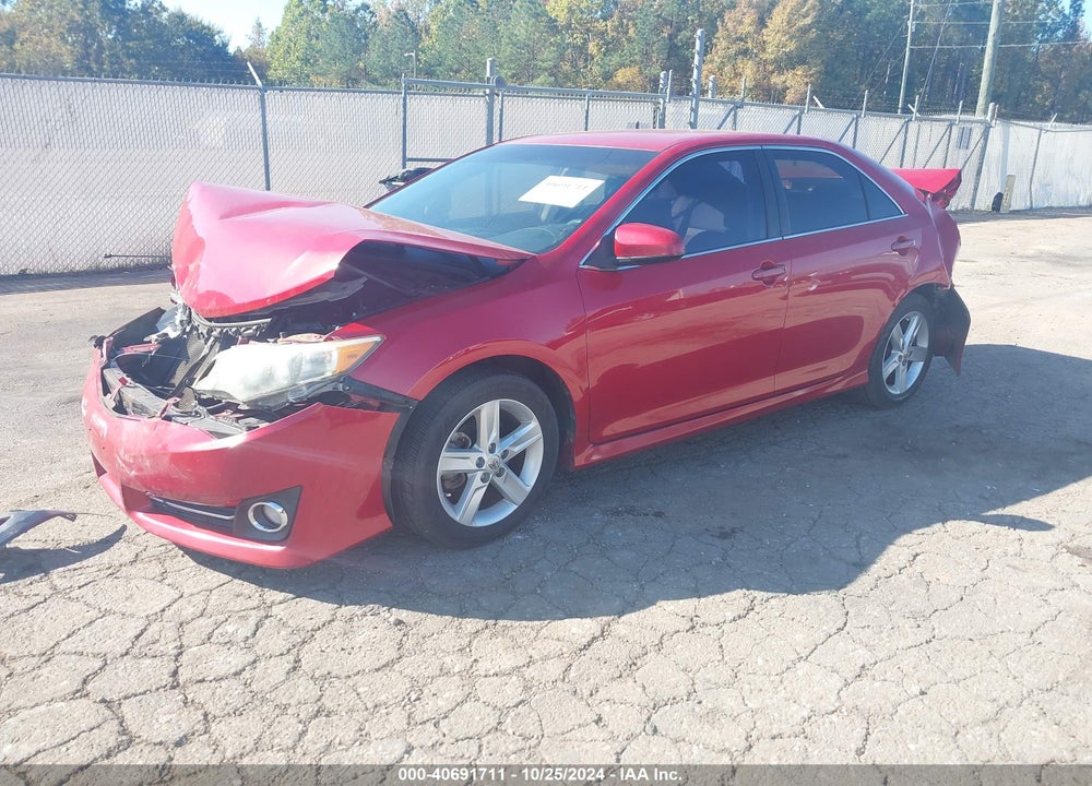 2014 TOYOTA CAMRY SE VIN: 4T1BF1FK3EU806688