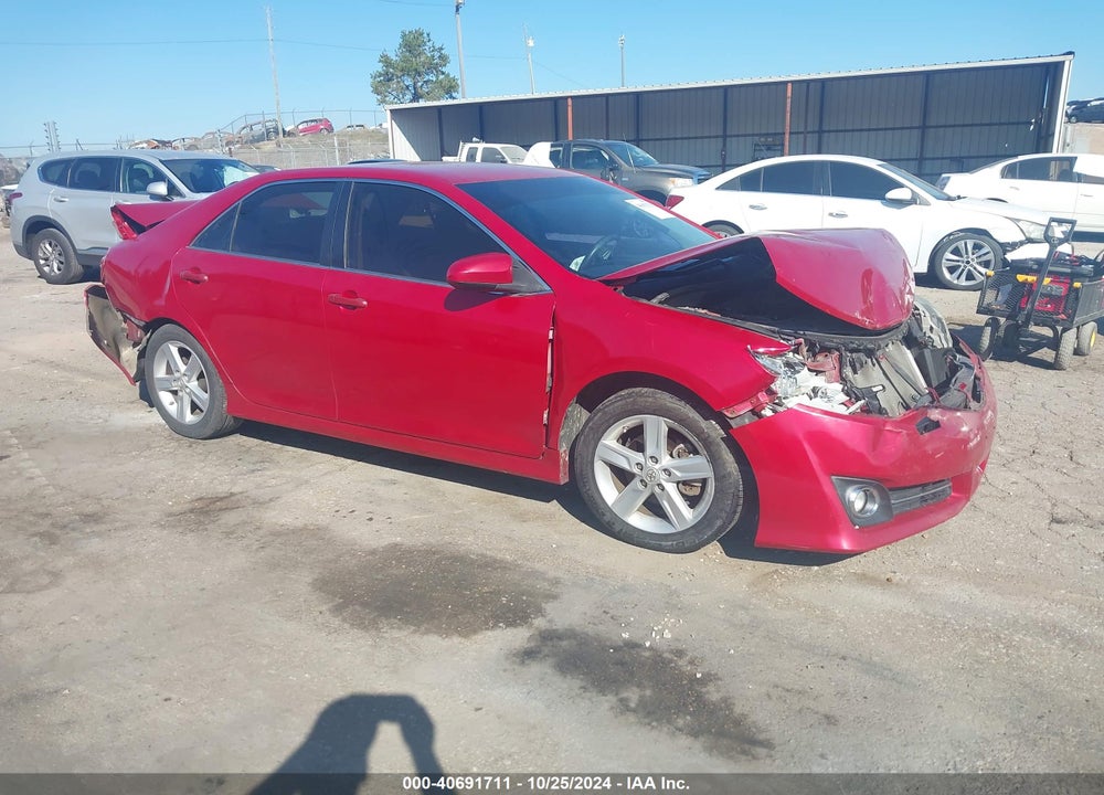2014 TOYOTA CAMRY SE VIN: 4T1BF1FK3EU806688