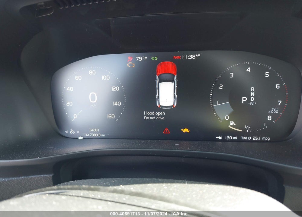 2021 VOLVO XC40 T5 MOMENTUM VIN: YV4162UK0M2396898