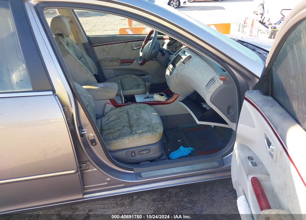 2008 HYUNDAI AZERA LIMITED VIN: KMHFC46F78A304464