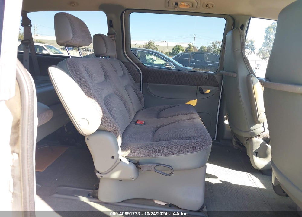 1999 DODGE GRAND CARAVAN SE VIN: 2B4GP44G7XR168949