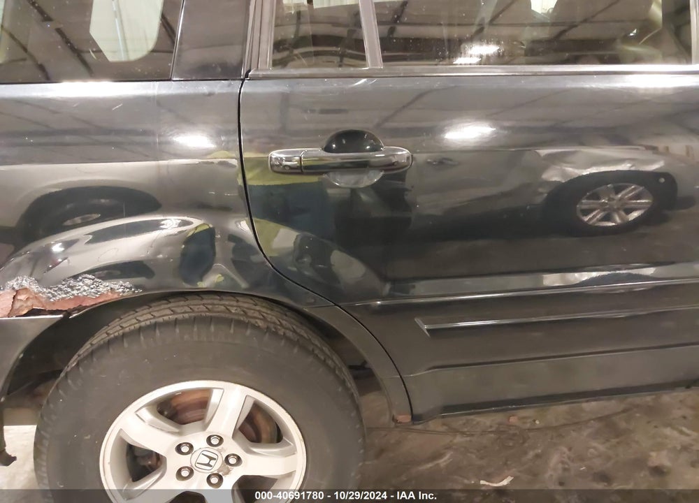 2006 HONDA PILOT EX-L VIN: 2HKYF18756H563453