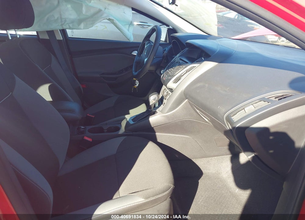 2014 FORD FOCUS SE VIN: 1FADP3F27EL349661