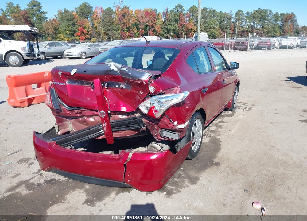2018 NISSAN VERSA 1.6 S+ VIN: 3N1CN7AP9JL855015