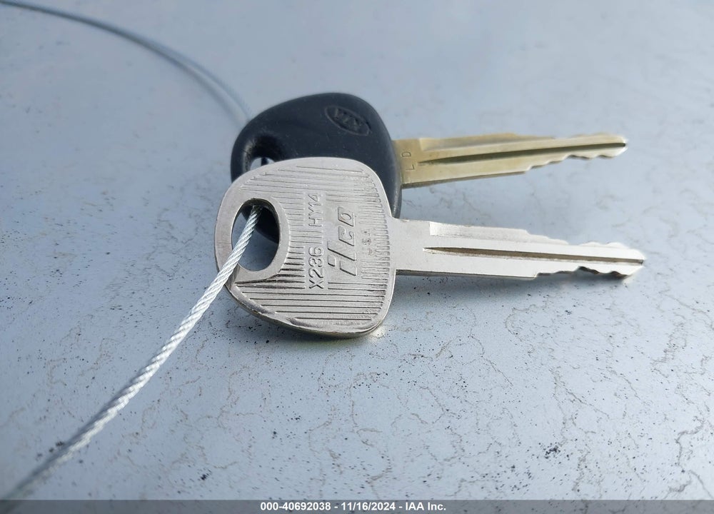 2007 KIA SPECTRA EX VIN: KNAFE121X75490948