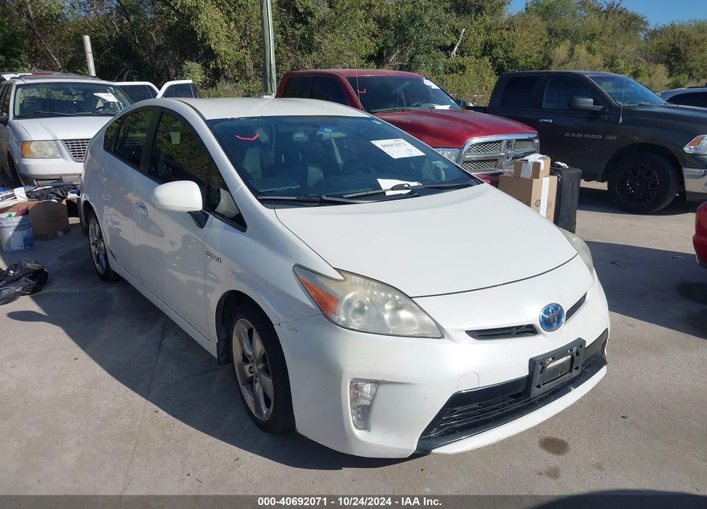 2013 TOYOTA PRIUS THREE SE VIN: JTDKN3DUXD5592086