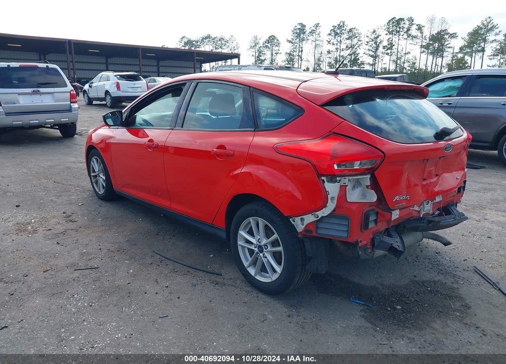2017 FORD FOCUS SE VIN: 1FADP3K22HL225453