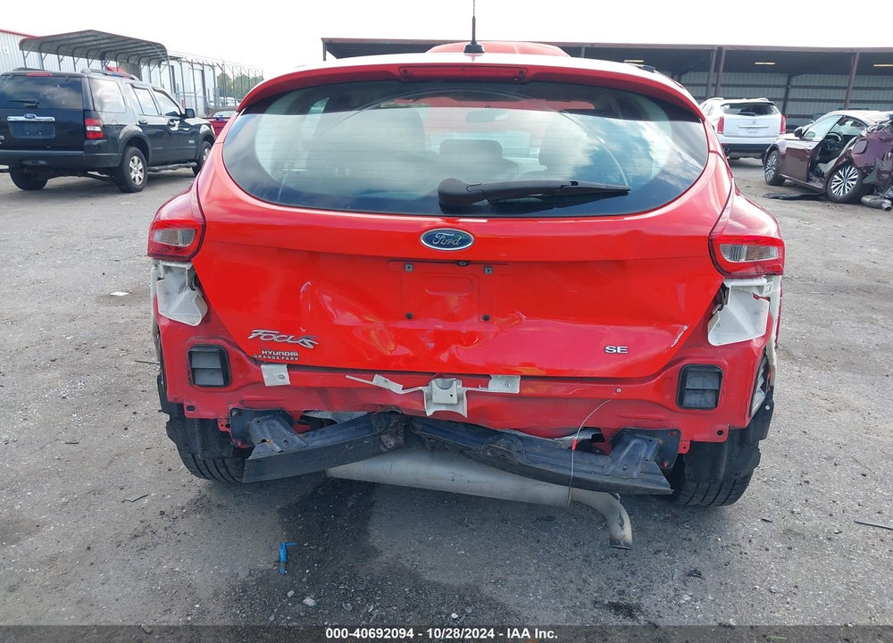 2017 FORD FOCUS SE VIN: 1FADP3K22HL225453