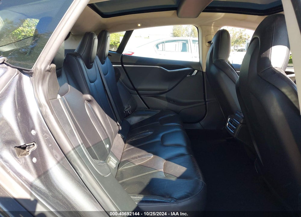 2014 TESLA MODEL S P85 VIN: 5YJSA1H16EFP63657
