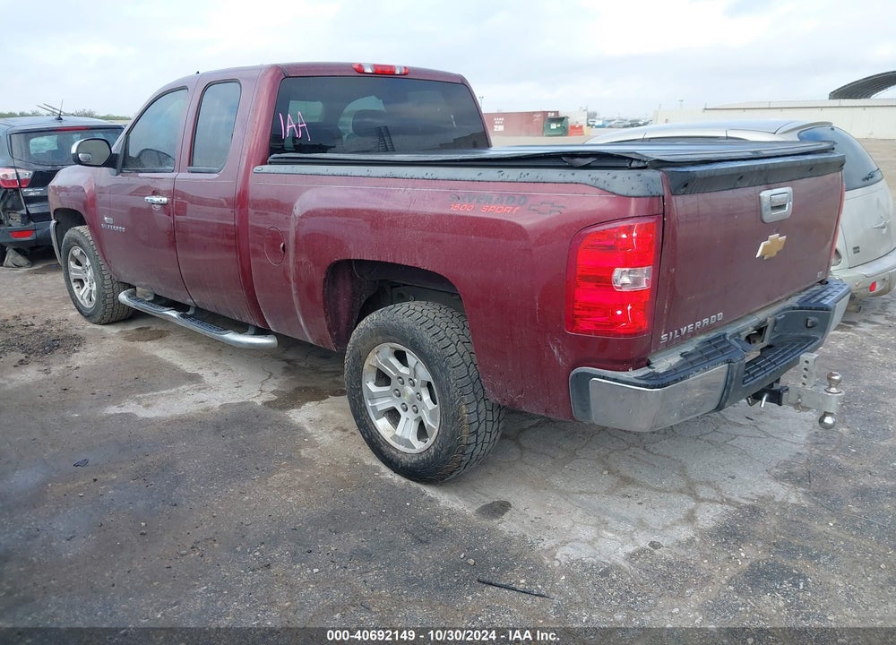2013 CHEVROLET SILVERADO 1500 LT VIN: 1GCRCSE02DZ102968