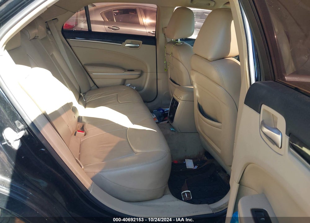 2014 CHRYSLER 300 VIN: 2C3CCAAG8EH181040
