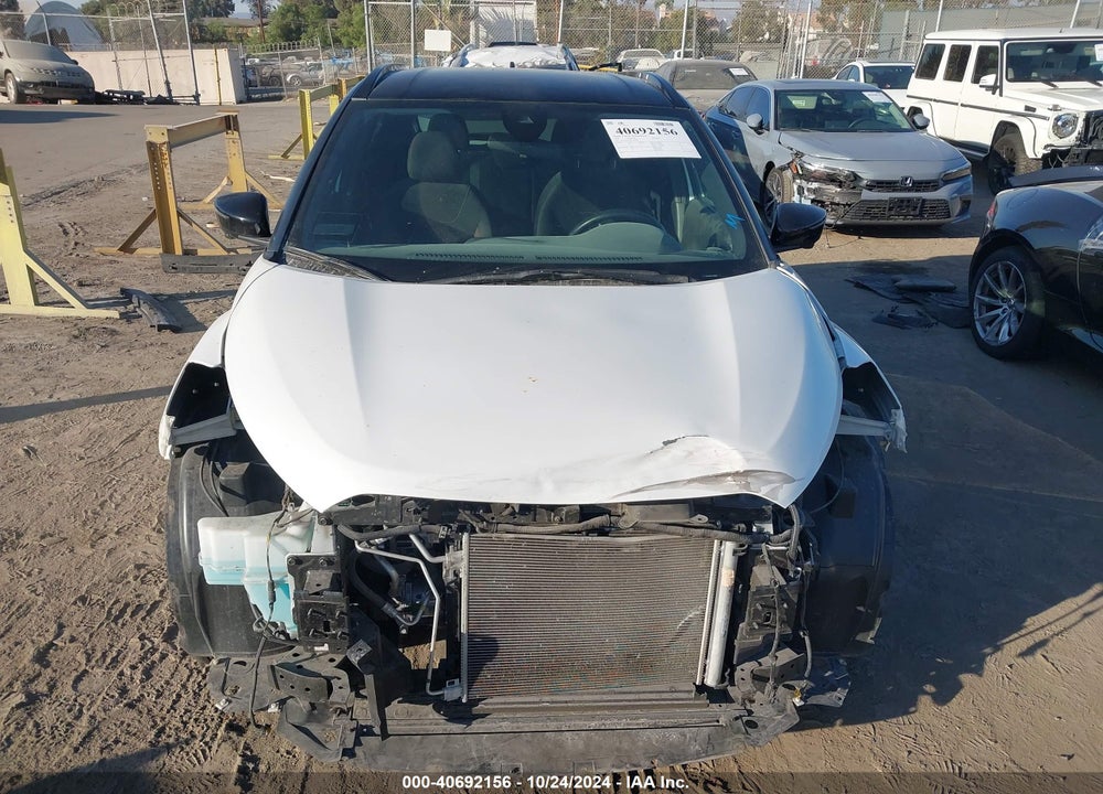 2021 NISSAN KICKS SR XTRONIC CVT VIN: 3N1CP5DV5ML556568