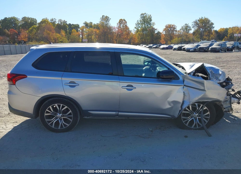 2016 MITSUBISHI OUTLANDER ES VIN: JA4AZ3A36GZ040863