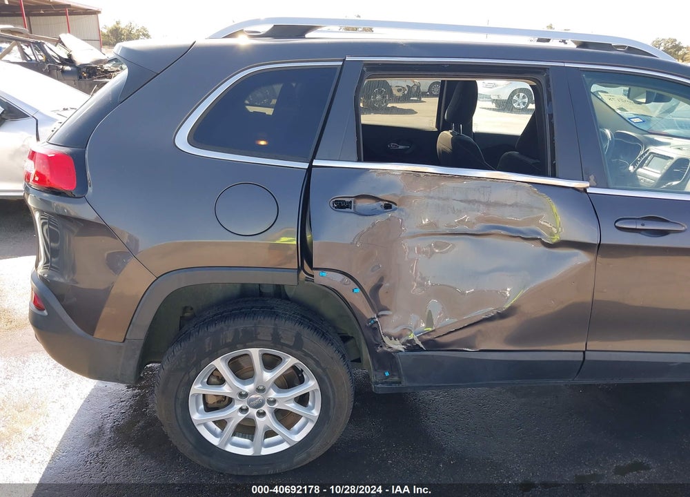 2014 JEEP CHEROKEE LATITUDE VIN: 1C4PJMCB6EW186289