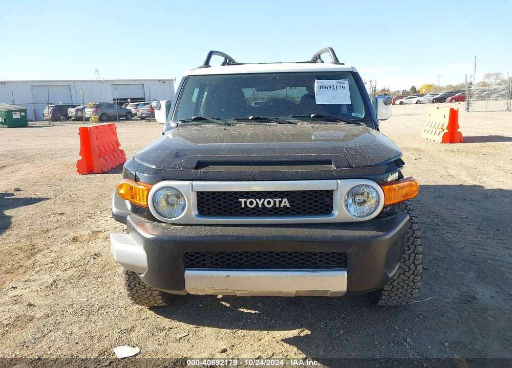 2009 TOYOTA FJ CRUISER VIN: JTEBU11F69K058956
