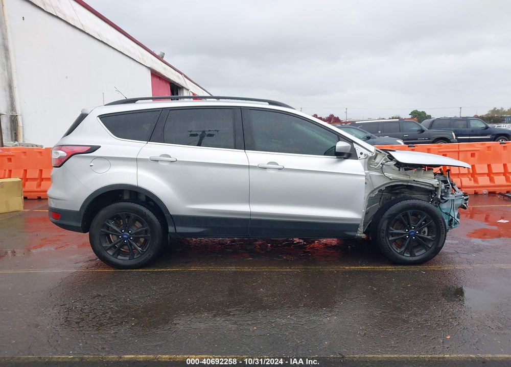 2017 FORD ESCAPE SE VIN: 1FMCU9G97HUD42989