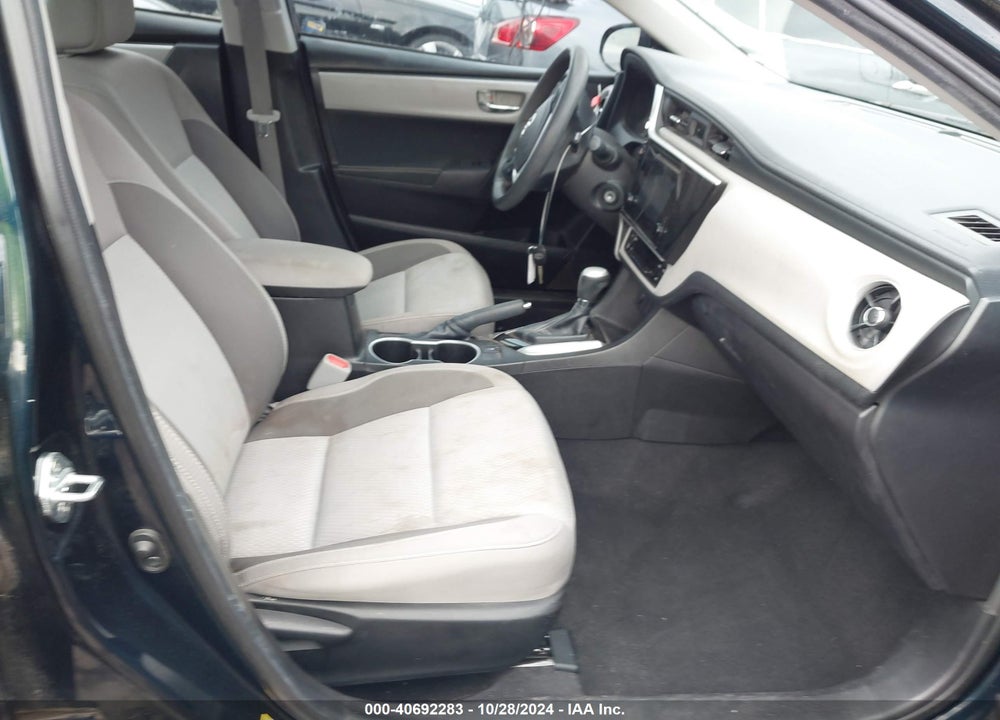2018 TOYOTA COROLLA LE VIN: 5YFBURHE0JP766514