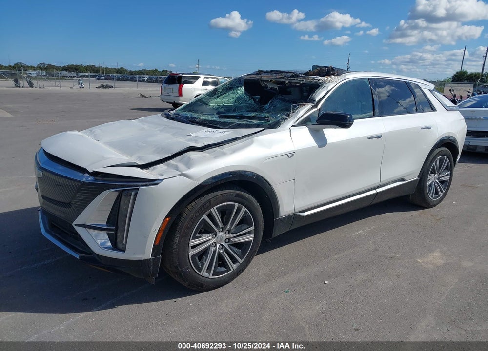 2024 CADILLAC LYRIQ LUXURY W/1SC VIN: 1GYKPPRK3RZ102672