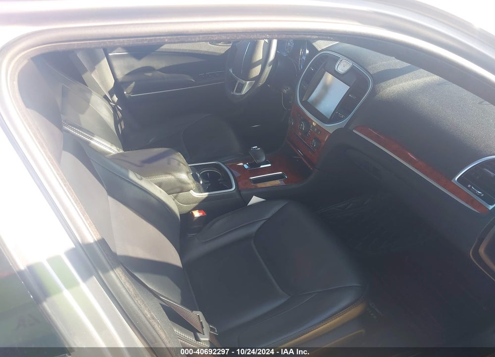 2014 CHRYSLER 300 VIN: 2C3CCAAG0EH193800