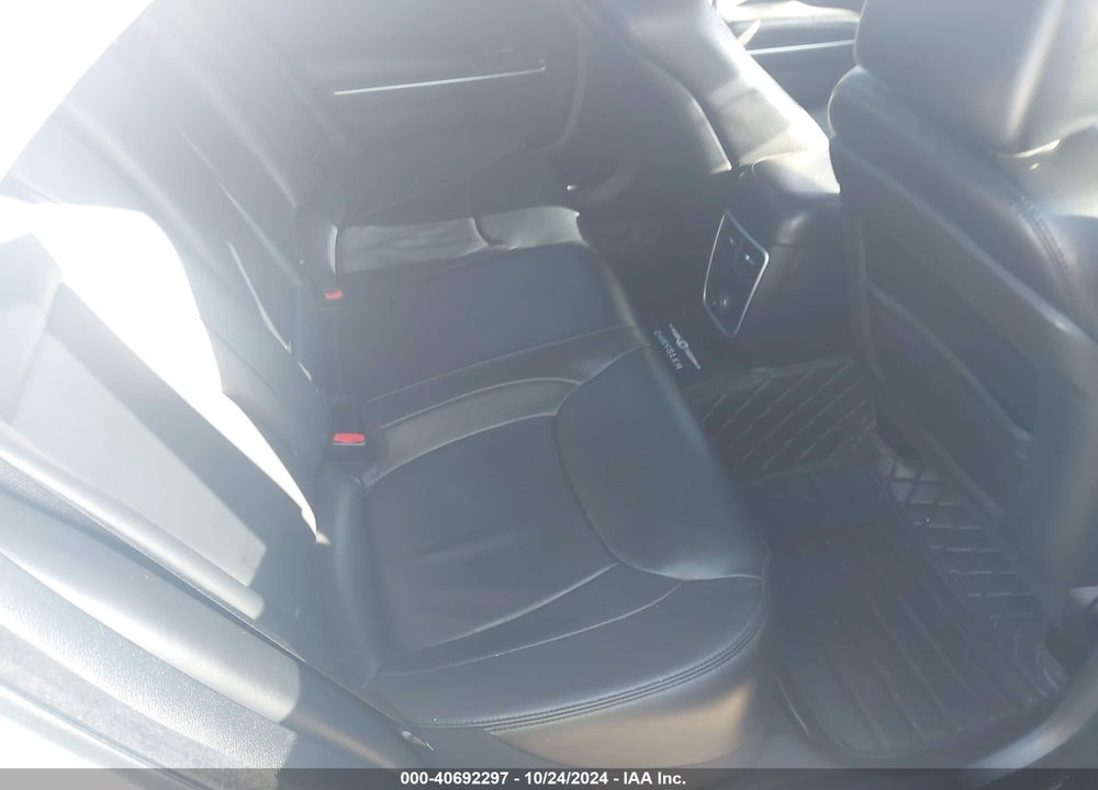 2014 CHRYSLER 300 VIN: 2C3CCAAG0EH193800