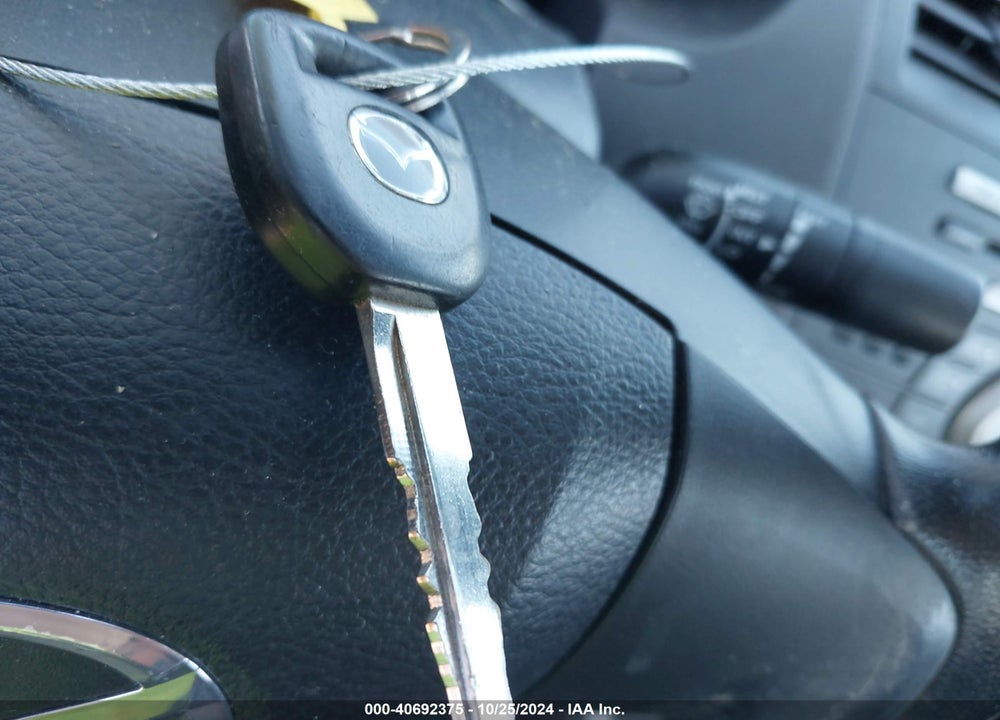 2011 MAZDA 3 I SPORT VIN: JM1BL1UG5B1376557