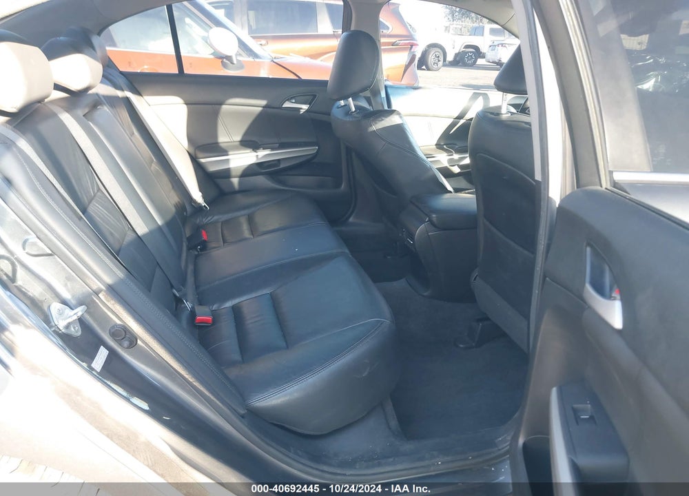 2010 HONDA ACCORD 2.4 EX-L VIN: 1HGCP2F86AA123414