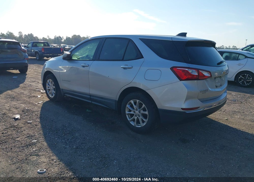 2018 CHEVROLET EQUINOX LS VIN: 2GNAXHEV5J6135526