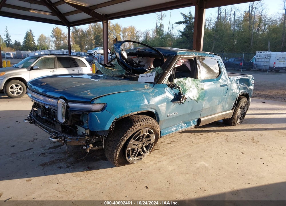 2025 RIVIAN R1T ADVENTURE/ADVENTURE DUAL MOTOR MAX PACK/ADVENTURE DUAL MOTOR PERF LARGE PACK VIN: 7FCTGBAA6SN035542