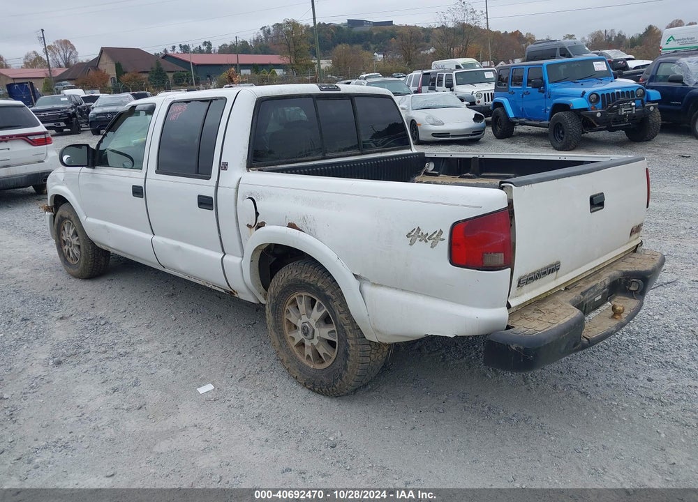 2002 GMC SONOMA VIN: 1GTDT13W92K118425