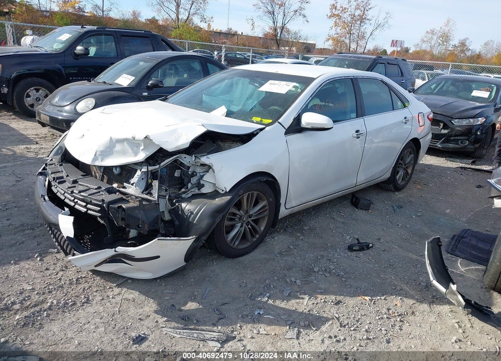 2015 TOYOTA CAMRY SE VIN: 4T1BF1FKXFU035499
