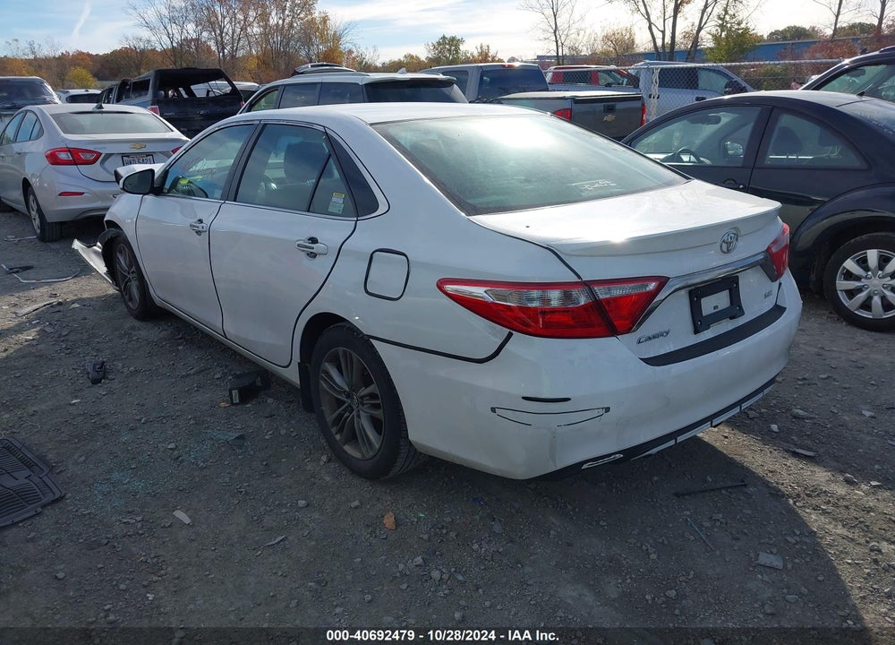 2015 TOYOTA CAMRY SE VIN: 4T1BF1FKXFU035499